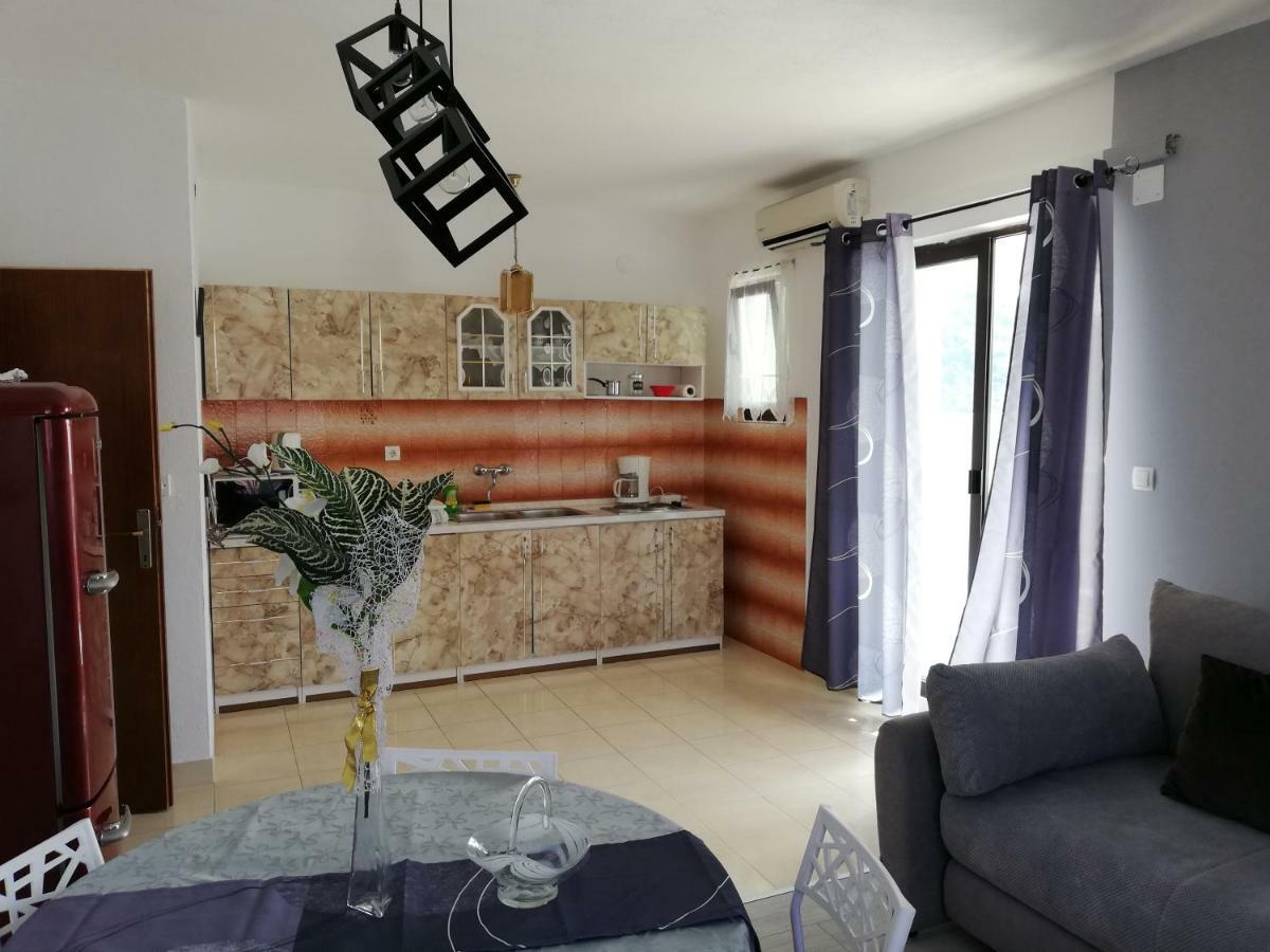 Apartment Stojan A1 Marina  Exterior foto